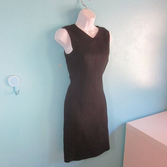 Talbots Black Irish Linen Dress Size 2 Petite Unworn V-Neck Knee Length - Picture 1 of 6